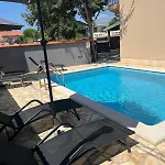וילה Ella Ližnjan
