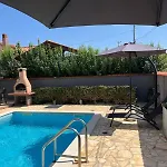 Ella וילה