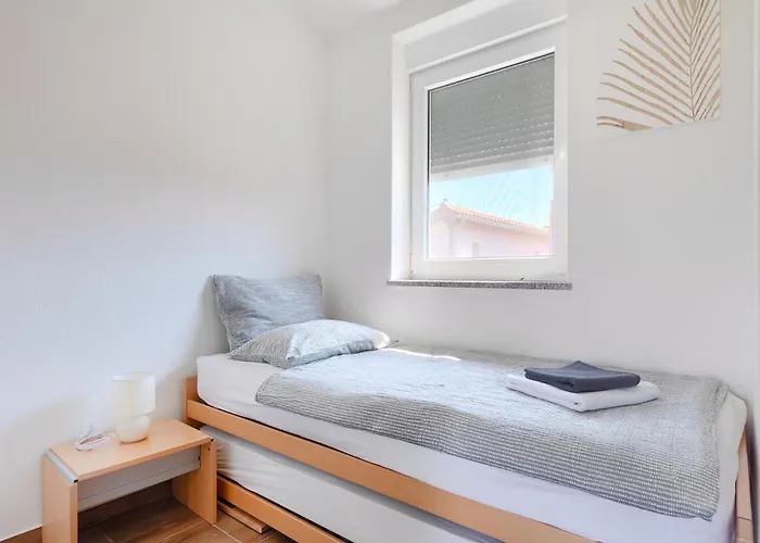 Ella 빌라 Ližnjan